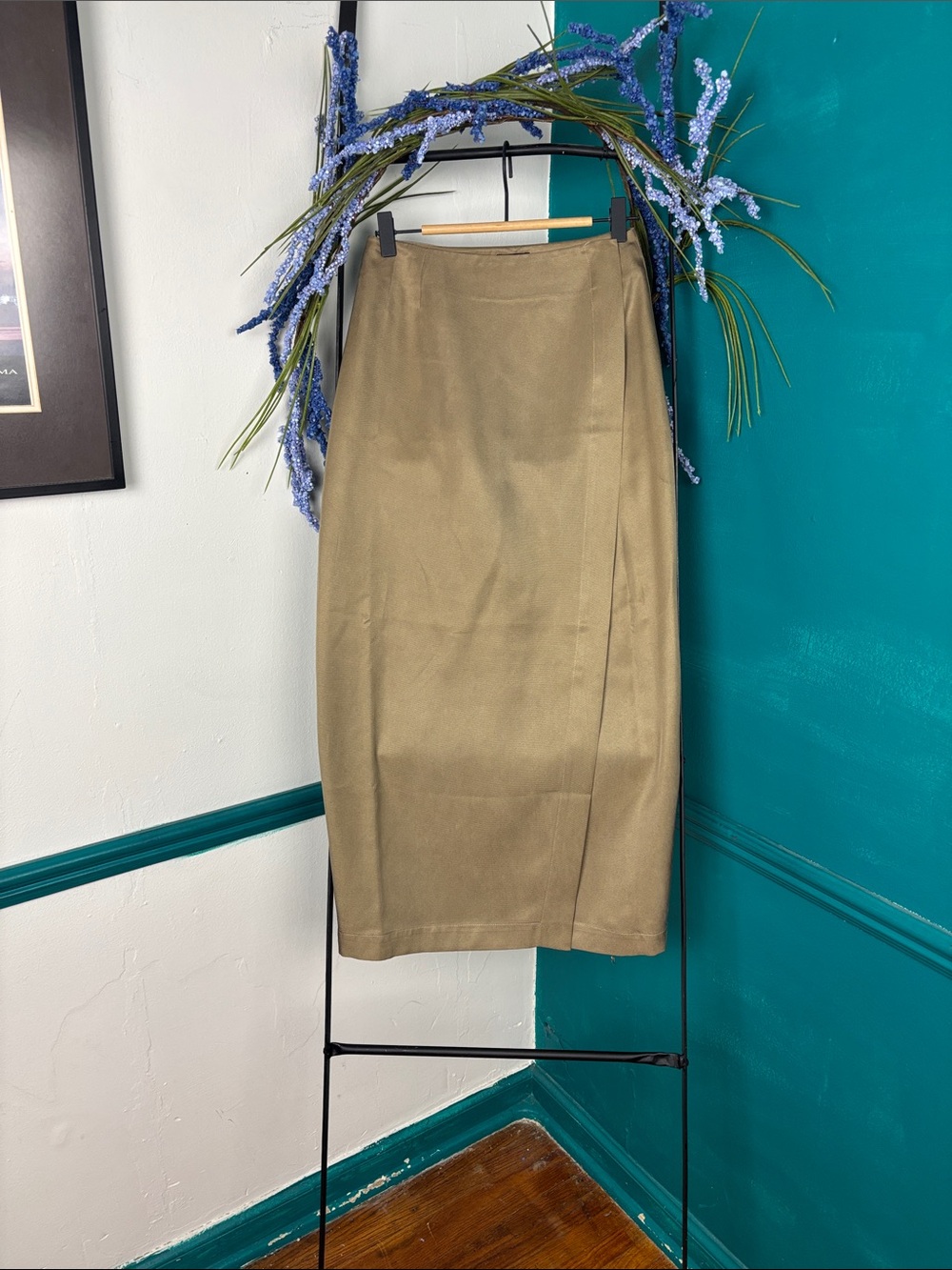 Industria  Italian silk khaki wrap skirt small. Measurements in pictures.